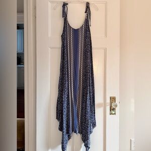 Elegant Blue Patterned Maxi Dress